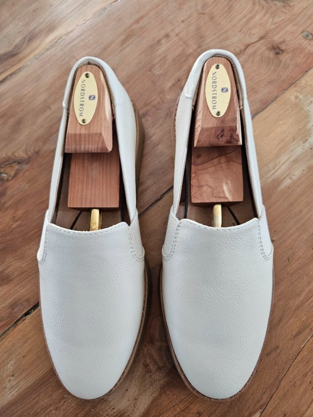 Life Stride "On the Go" Women Cream Slip-On Loafers faux leather upper size 7.5W